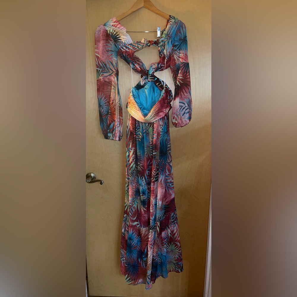 SUKISO WOMEN'S ESVEDRA GOWN IN TROPICAL PALM - Picture 4 of 5